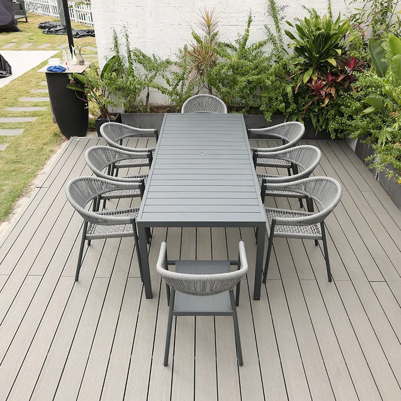 アームレスト付きのラタン製ダイニングチェア。背もたれと組み合 - Outdoor Furniture Metal Chairs のレビューと価格